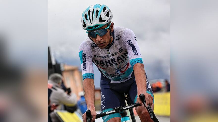 Colombiano Santiago Buitrago abandona la París Niza tras sufrir una caída