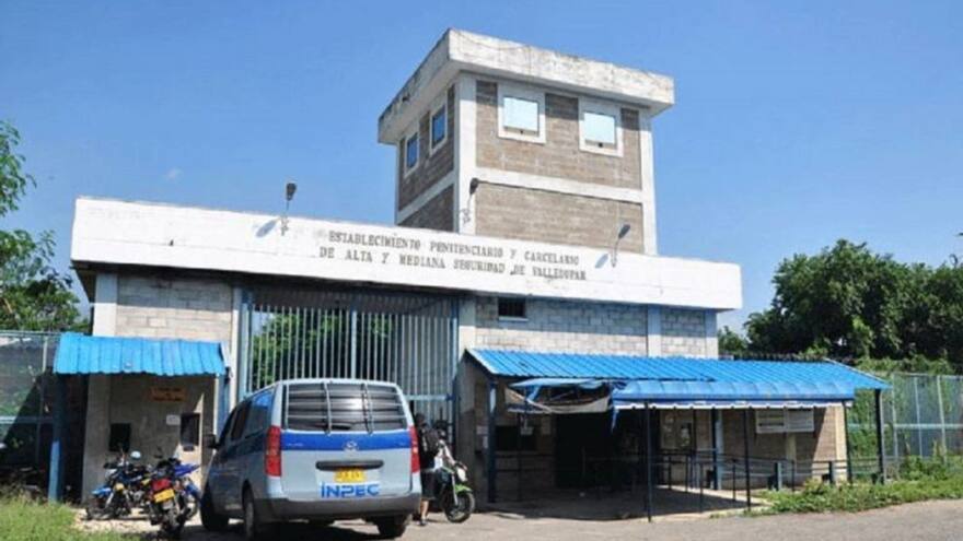 Reclusos de La Tramacúa estarían recibiendo alimentos en descomposición