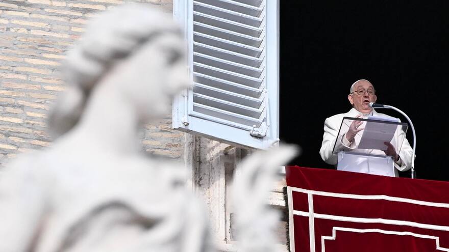 El papa Francisco anunció que no quiere su tumba en el Vaticano