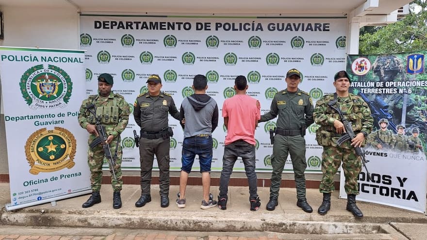 Tras persecución caen hombres que lanzaron granada a estación de gasolina