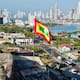Con izada de bandera en el Castillo de San Felipe, iniciaron los actos conmemorativos del cumpleaños de Cartagena