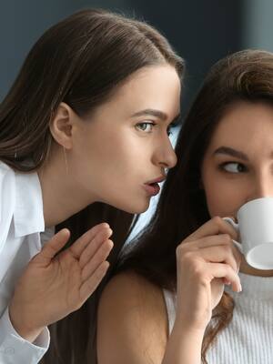 Mujeres trans, chismes y chócoros | Columna de Enrique Dávila