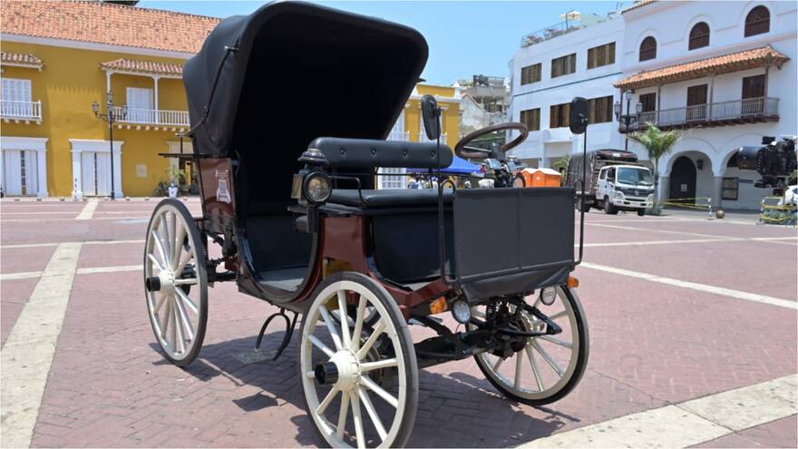 Mintransporte visita Cartagena para avanzar la transición a coches eléctricos