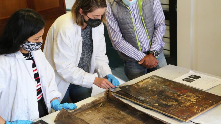 Descubren obra inédita del siglo XVII durante restauración de una pintura