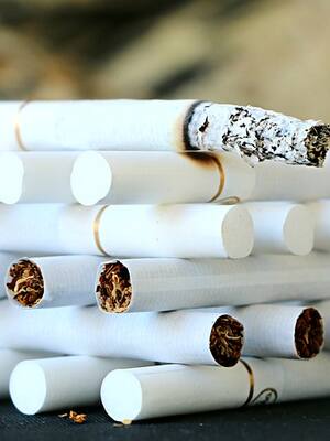 Nicotina: adhesiva | Columna de Remberto Burgos