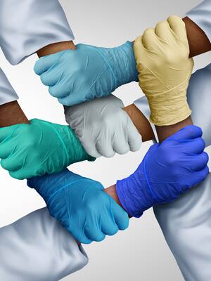 Entre la esperanza y el abismo | Columna de Kelina Puche