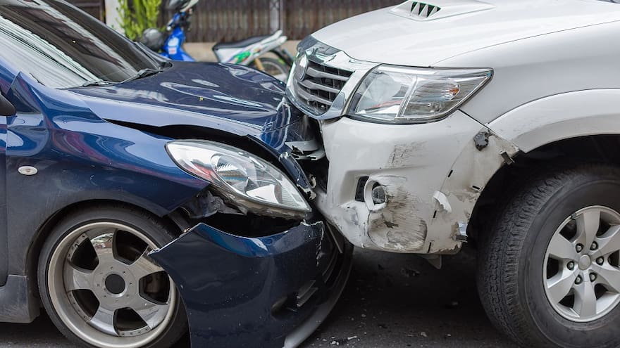 Retirar los carros en los choques simples: ¿solución o problema?