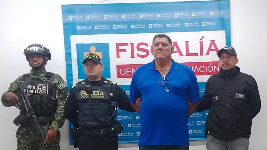 Capturan a ‘El Guayacán de la Décima’ por acto sexual con menor de edad