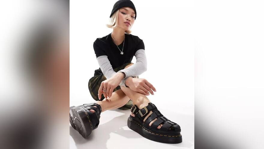 Las cangrejeras, de calzado humilde a zapato del verano por grandes firmas