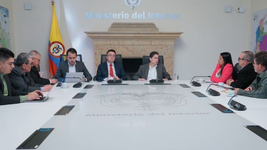 Gobierno y Comunes abordaron “plan de choque” para implementar acuerdo de paz