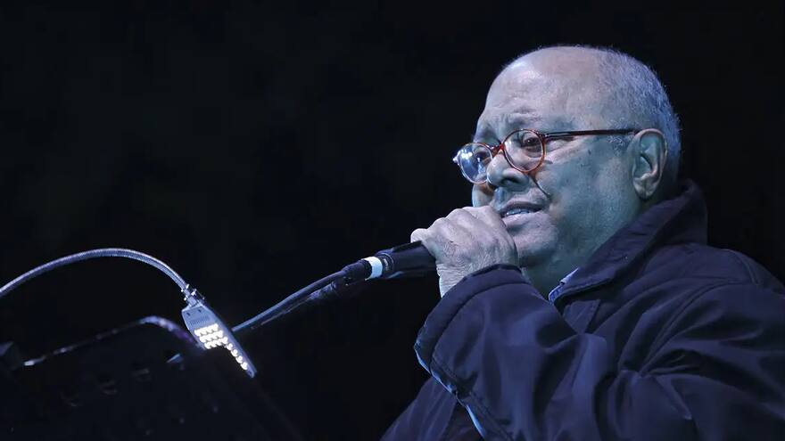 Se estrena 'Amor y salsa', un álbum póstumo del músico cubano Pablo Milanés