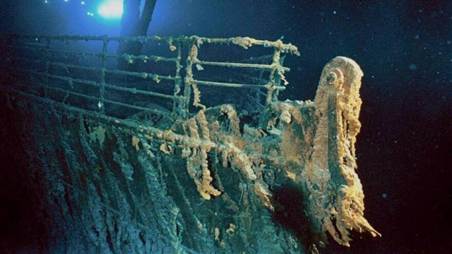 ‘Titanic’: tabla de madera de la escena final fue vendida en una subasta