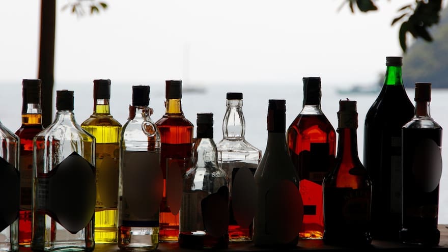 Denuncian expendio de licor adulterado en Candelaria, Atlántico