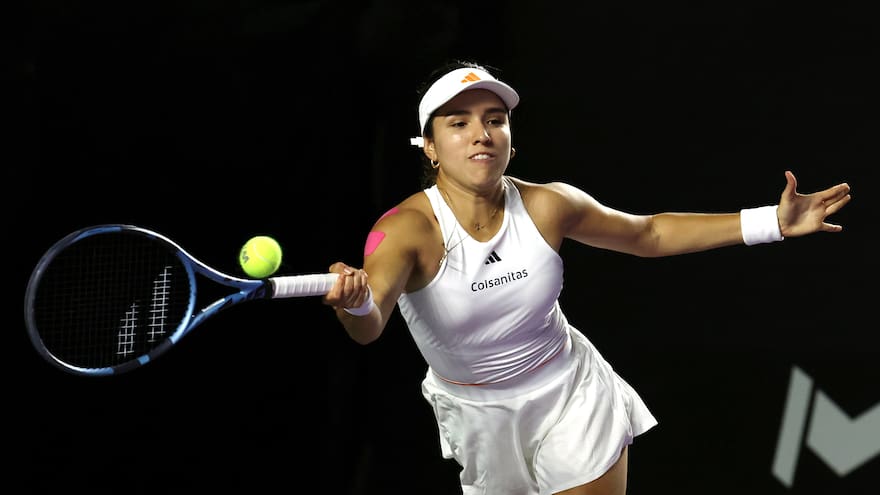 Camila Osorio arrolla a Zakharova y se cita con Osaka