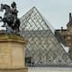 Museo del Louvre instala una reja de seguridad en la ventana del robo de octubre