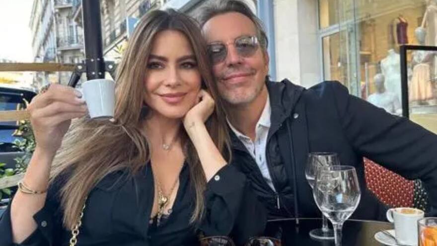 ¿Sofía Vergara tiene nuevo amor? Fue vista en París con el ex representante de Luis Miguel