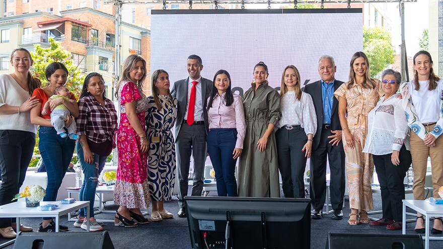 Es un legado de amor: primera dama tras entrega del Plan de Lactancia Materna