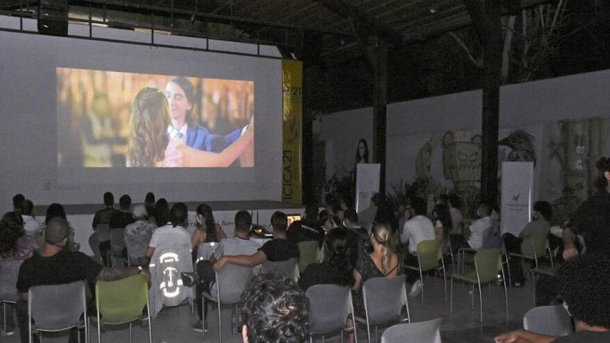 A vivir una noche de cortometrajes