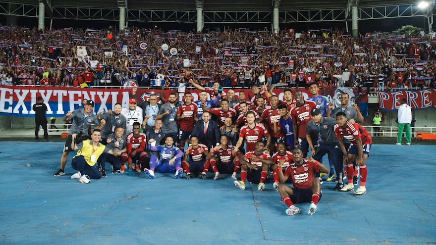 Medellín golea a Palestino y clasifica a cuartos en la Copa Sudamericana