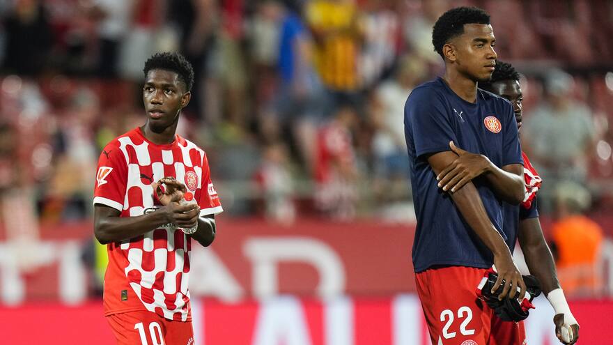 Girona, con Yáser Asprilla y Jhon Solís, se impone 2-0 en la casa del Sevilla