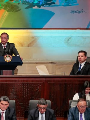 Con las manos en la masa | Columna de Jorge E. Robledo