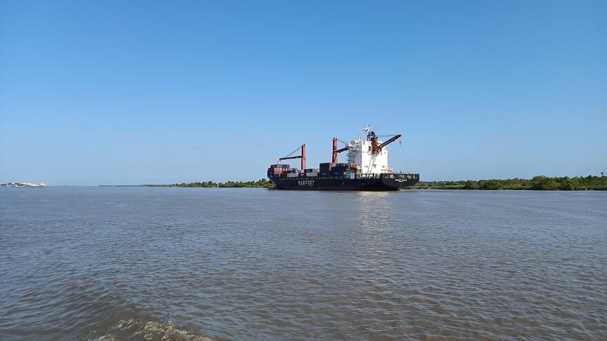 Baja a 8 metros el calado en el canal de acceso de Barranquilla