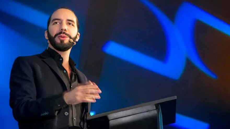 Expresidentes lamentan acercamiento de El Salvador a dictaduras del siglo XXI