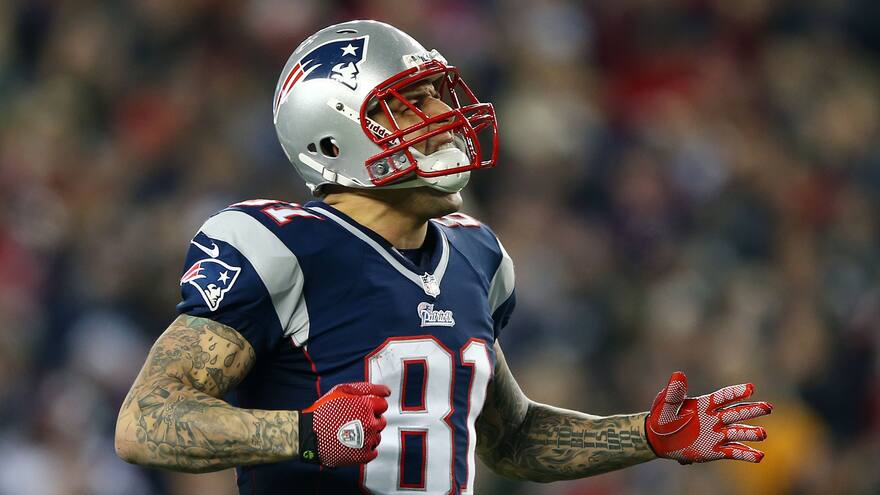 Se suicida en prisión un exjugador estrella del fútbol americano