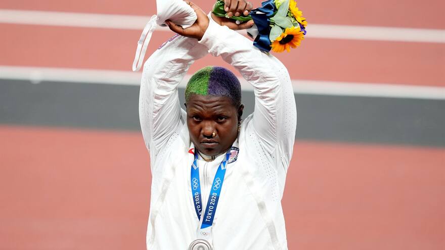 Muere la madre de la subcampeona olímpica de peso Raven Saunders