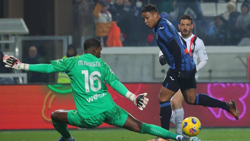 Golazo de taquito de Luis Fernando Muriel le da triunfo al Atalanta sobre Milan 3-2
