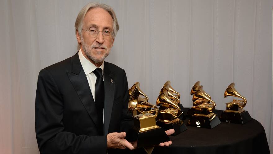Neil Portnow, exdirector de los Premios Grammy, es acusado de abusar sexualmente de una mujer en 2018