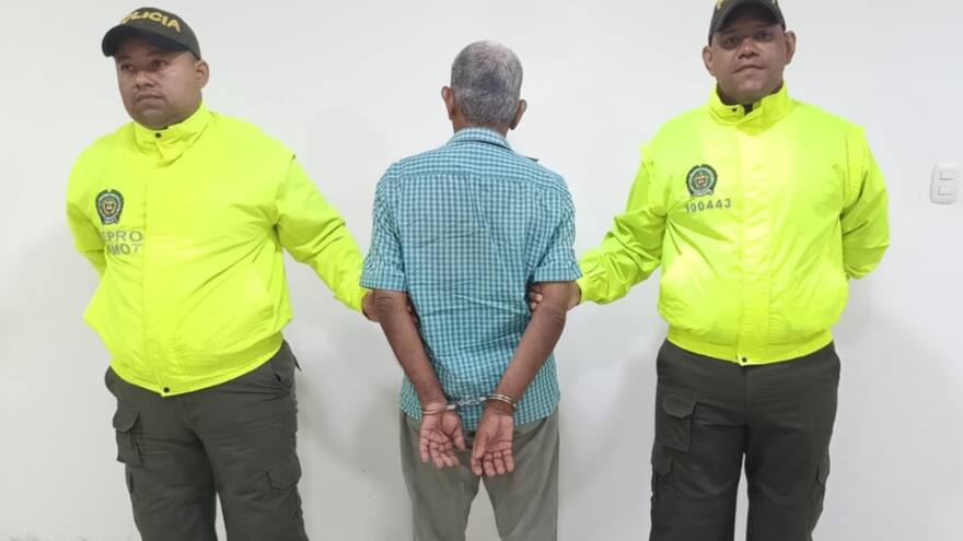 Capturan a hombre de 83 años acusado de abusar sexualmente de sus hijastras