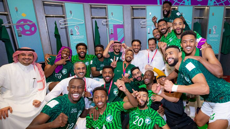 Mundial de Qatar: Príncipe saudí Bin Salmán regaló lujoso carro a cada jugador de Arabia Saudita por ganarle a Argentina