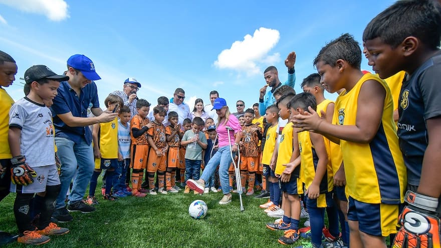Un nuevo escenario deportivo fue entregado en la Ciudadela Santa Sofía