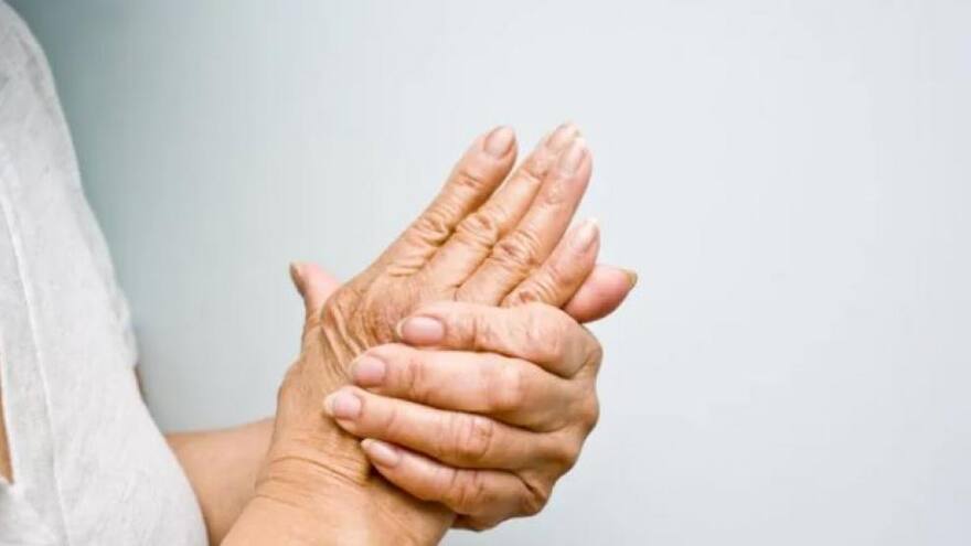 Mil millones de personas sufrirán osteoartritis en 2050, según un estudio