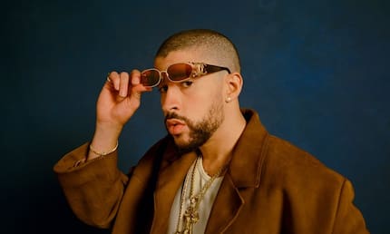 Con suite y cine 4K: así es el avión en el que Bad Bunny llegó a Medellín