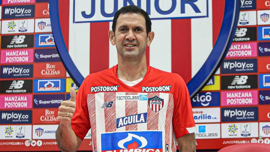 Pelota y letras | Este Junior de Reyes