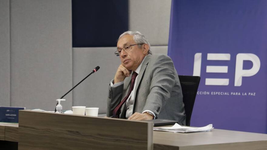 El negacionismo no es delito: Acevedo