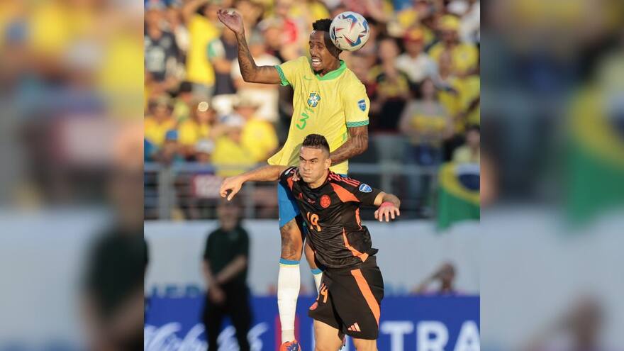 El periodista argentino Adrián Magnoli defendió a Rafael Santos Borré tras perder opción de gol contra Brasil