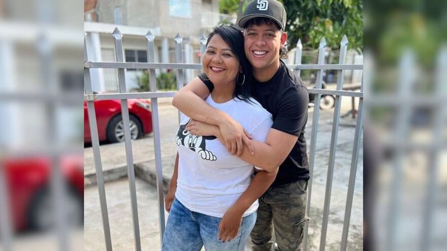 Luisra Solano ataca a cuchillo a su mánager Juan Daza: declaraciones de la madre del cantante