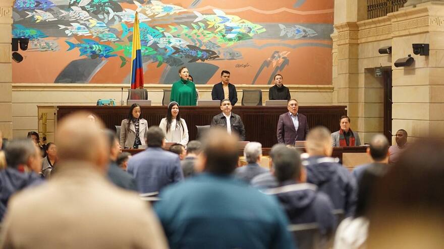 Aprueban informe de conciliación para participación paritaria de mujeres en cargos del Estado