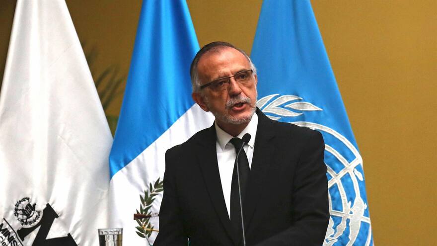 Mindefensa destituye e inhabilita por 16 años a funcionario por apropiación de dinero público