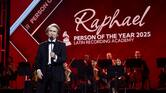 La industria le regala a Raphael “su gran noche” como Persona del Año en los Latin Grammy