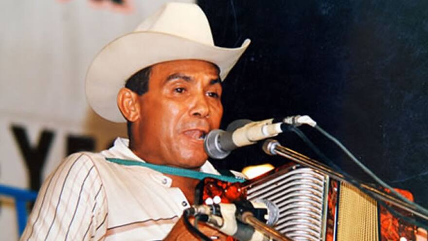 Nicolás ‘Colacho’ Mendoza hizo sonar su acordeón con la Orquesta Guayacán