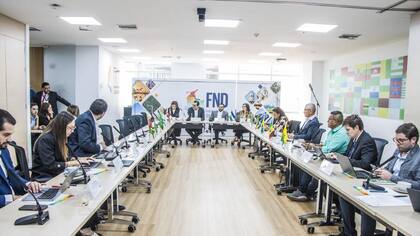 Gobernadores advierten que decisiones del Gobierno nacional ponen en riego la inversión social