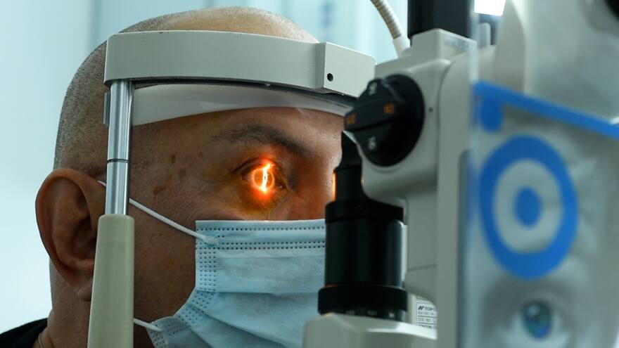 Glaucoma, el duro camino a oscuras y sin cura