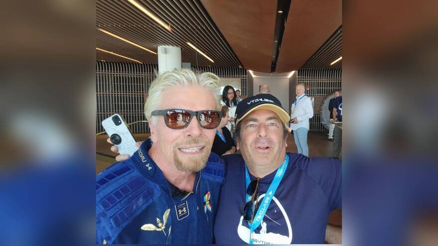 El primer colombiano que viajará al espacio en 2022