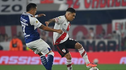 Miguel Ángel Borja falla penal en el último minuto y River Plate vuelve a perder