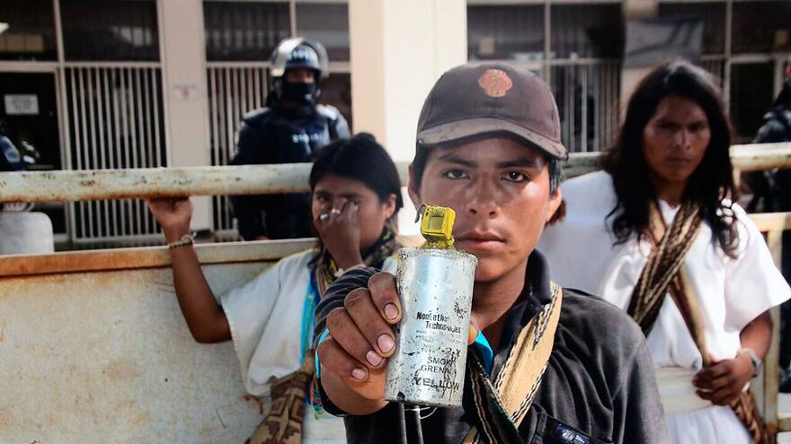 Protestas de arhuacos terminan en enfrentamientos con Esmad en Valledupar