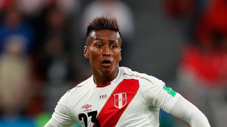 Pedro Aquino será baja de Perú para el juego ante Colombia